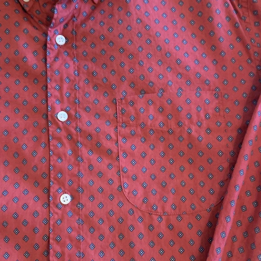 J.Crew Shirt Men's‎ Large Slim Fit Secret Wash 100's 2-Ply Yarn Red Geometric